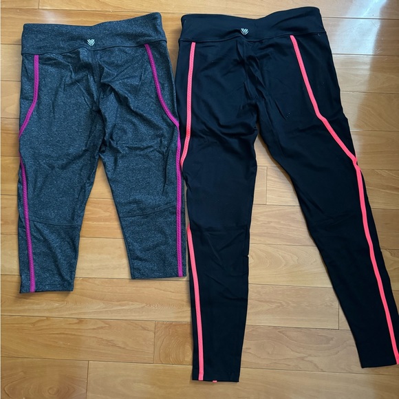 Forever 21 yoga pants size M - Picture 2 of 3